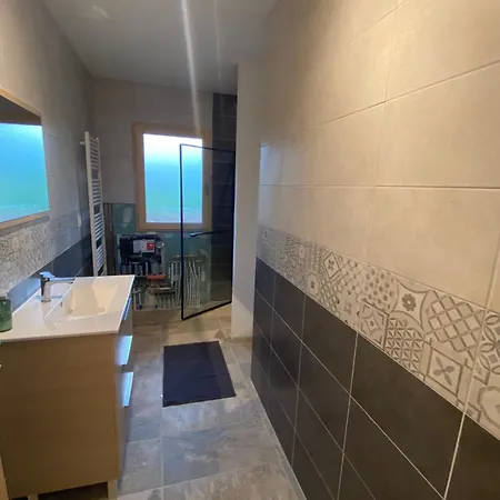 Duo With Shared 75 M2 Terrace شقة *
