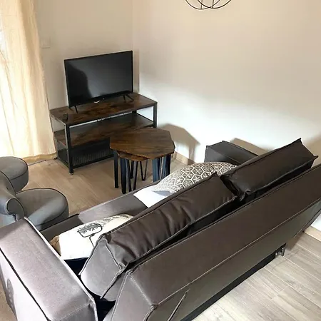 Due Con Terrazza Comune Di 75 M2