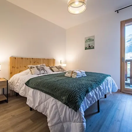 Duo With Shared 75 M2 Terrace